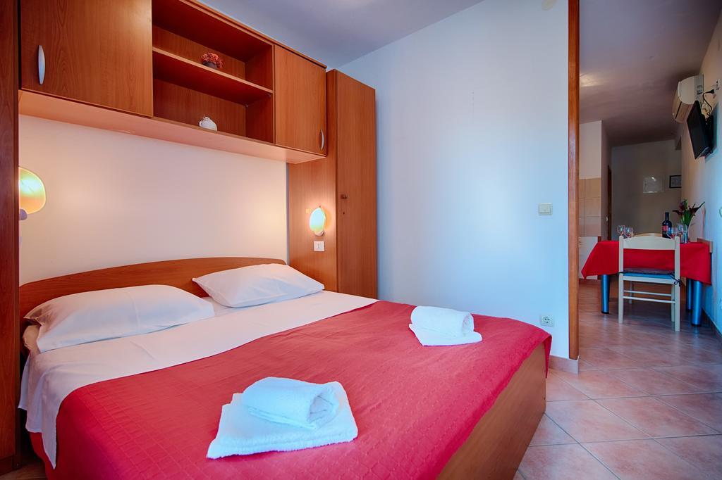 Apartments Bruna Lastovo Kamer foto