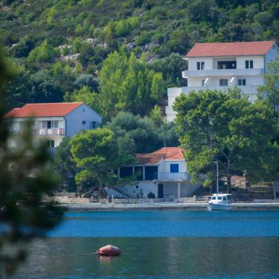 Apartments Bruna Lastovo Buitenkant foto